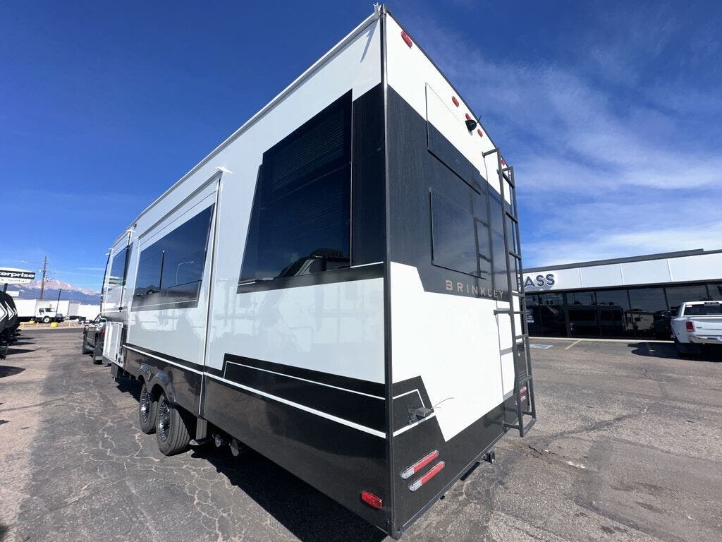 2027 Model Z 3210 by Brinkley RV from Blue Compass RV Springfield in Strafford, Missouri