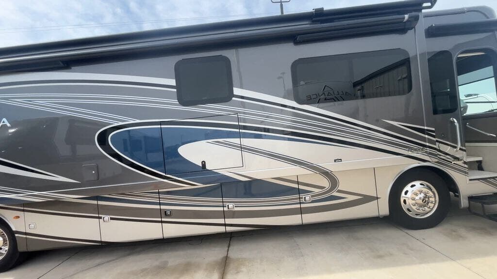 Used 2022 Thor Motor Coach Aria 3901 available in Strafford, Missouri