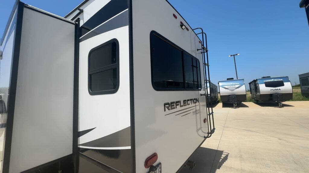 Used 2022 Grand Design Reflection 303RLS available in Strafford, Missouri