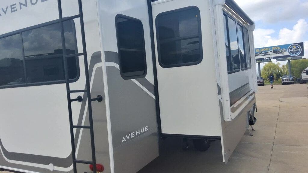 2027 Avenue All-Access 29RL by Alliance RV from Blue Compass RV Springfield in Strafford, Missouri