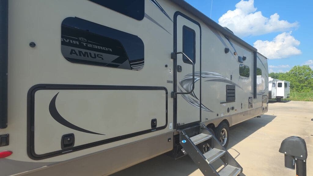 2018 Forest River Flagstaff Super Lite 27BHWS - Used Travel Trailer For Sale by Blue Compass RV Springfield in Strafford, Missouri