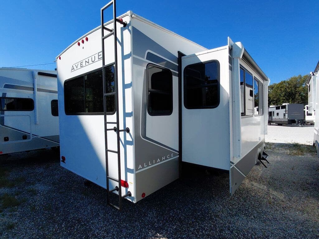 New 2026 Alliance RV Avenue All-Access 29RL available in Strafford, Missouri