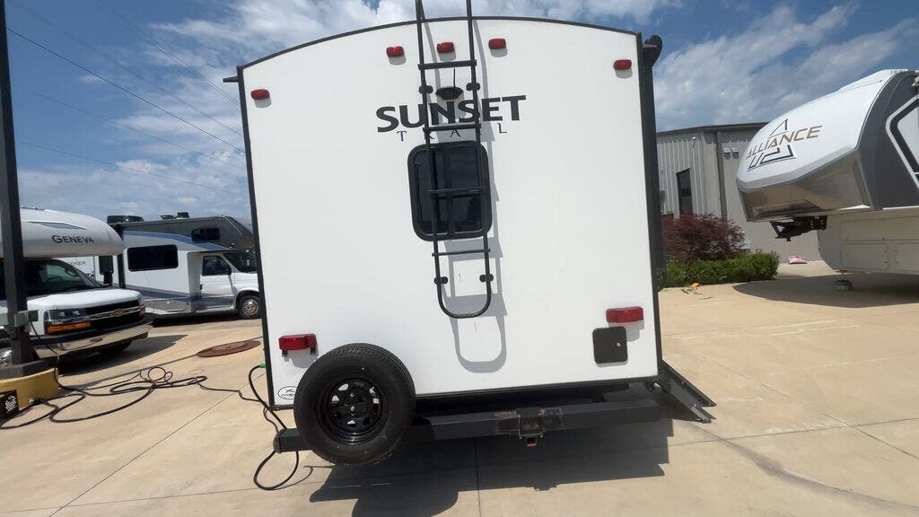 2021 CrossRoads Sunset Trail SS212RB - Used Travel Trailer For Sale by Blue Compass RV Springfield in Strafford, Missouri