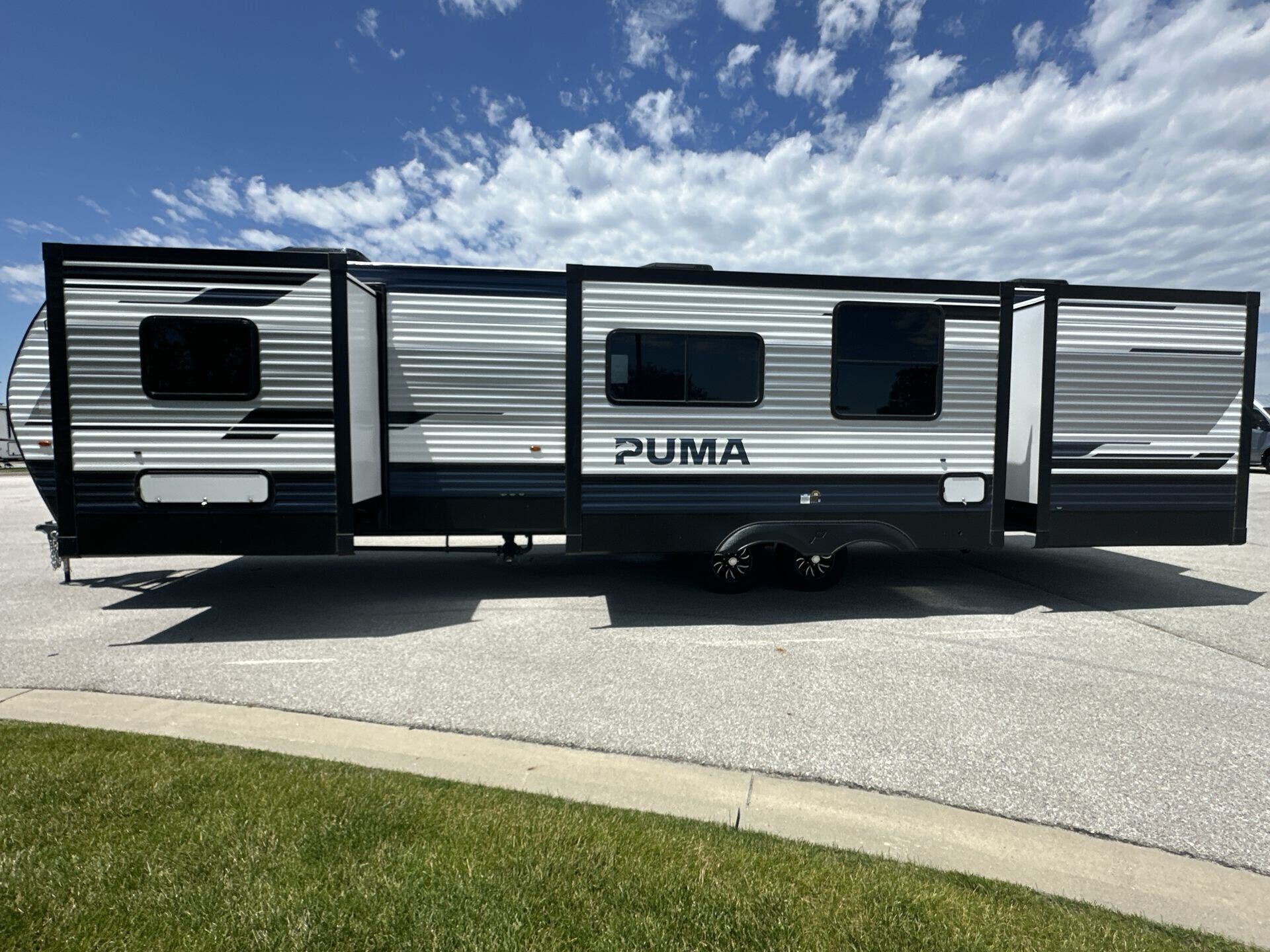 2027 Puma 32BHFS by Forest River from Blue Compass RV Springfield in Strafford, Missouri