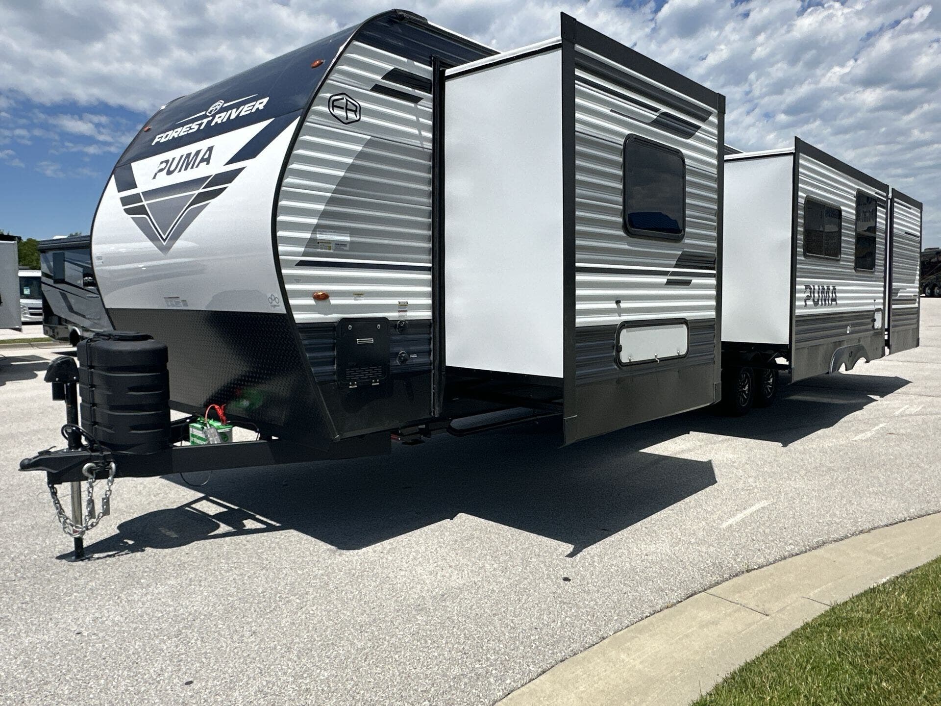 New 2027 Forest River Puma 32BHFS available in Strafford, Missouri