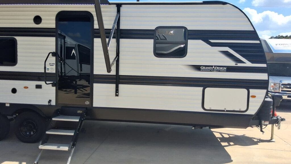 Used 2025 Grand Design Transcend Xplor 26BHX available in Strafford, Missouri