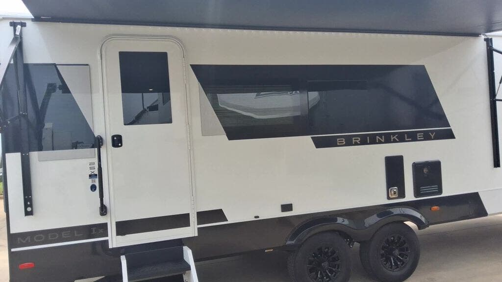 2027 Model Ix 25x by Brinkley RV from Blue Compass RV Springfield in Strafford, Missouri