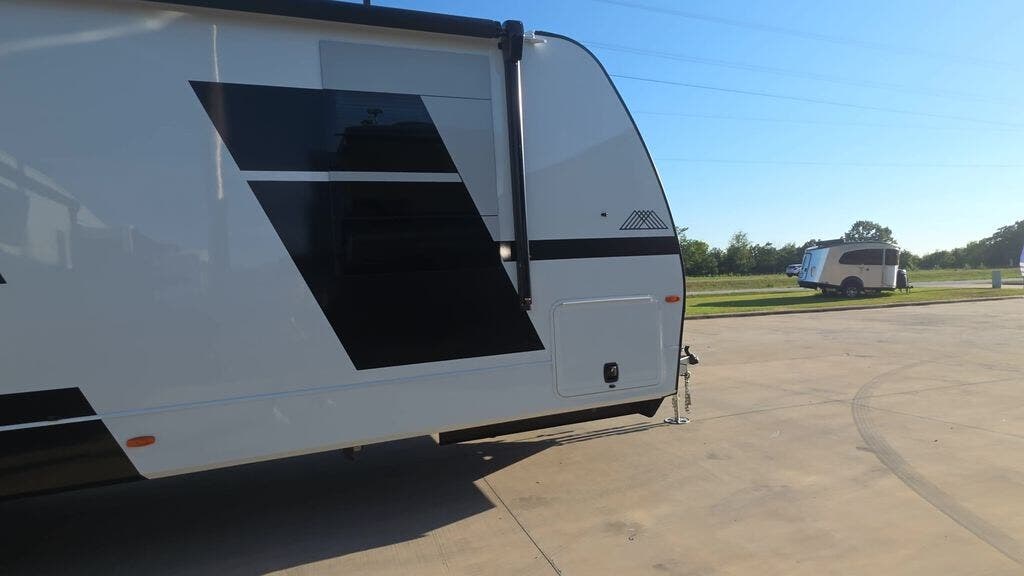 New 2027 Brinkley RV Model I 280 available in Strafford, Missouri