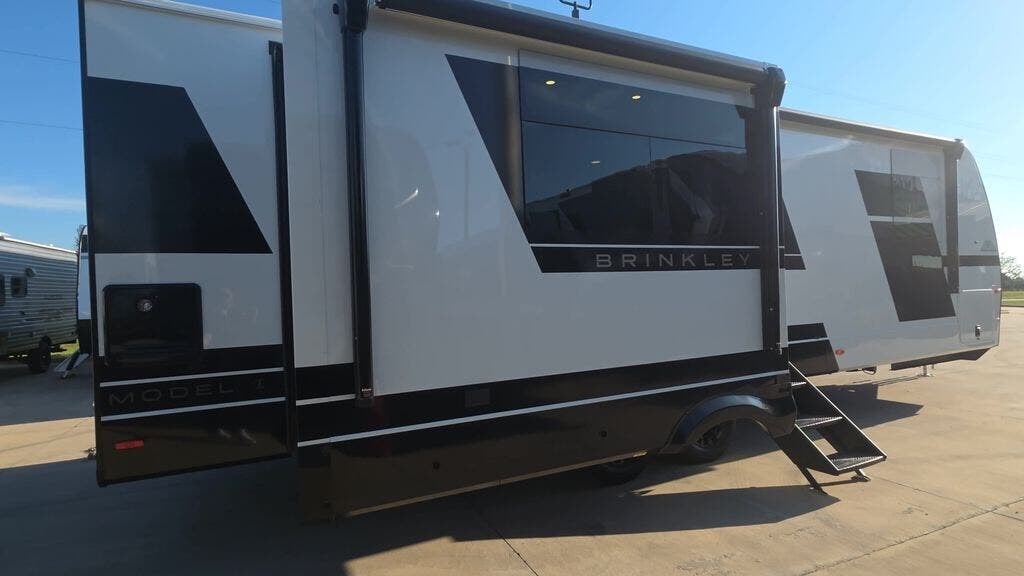 2027 Model I 280 by Brinkley RV from Blue Compass RV Springfield in Strafford, Missouri