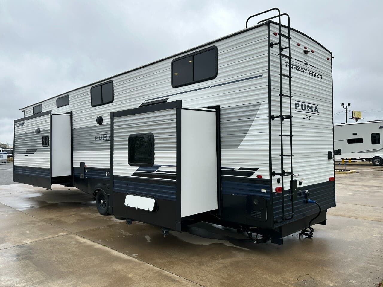 New 2027 Forest River Puma Vista 402LFT available in Strafford, Missouri