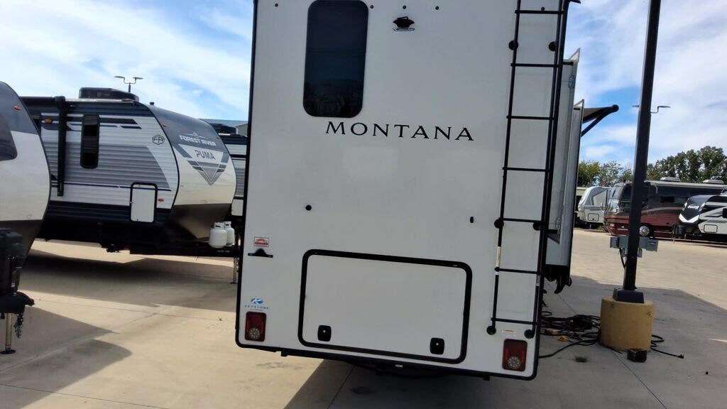2024 Montana 3901RK by Keystone from Blue Compass RV Springfield in Strafford, Missouri