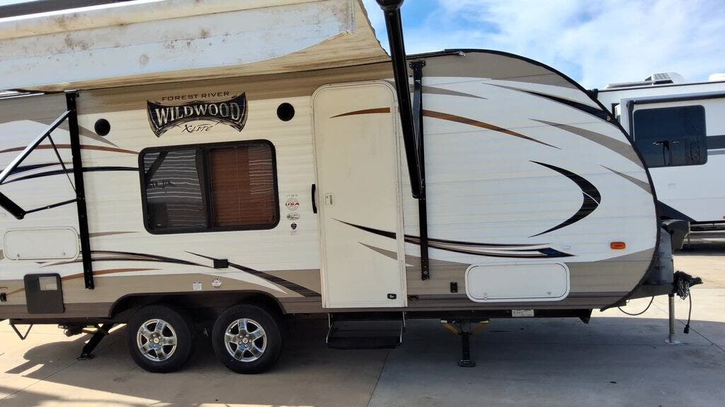 2016 Wildwood X-Lite 171RBXL by Forest River from Blue Compass RV Springfield in Strafford, Missouri
