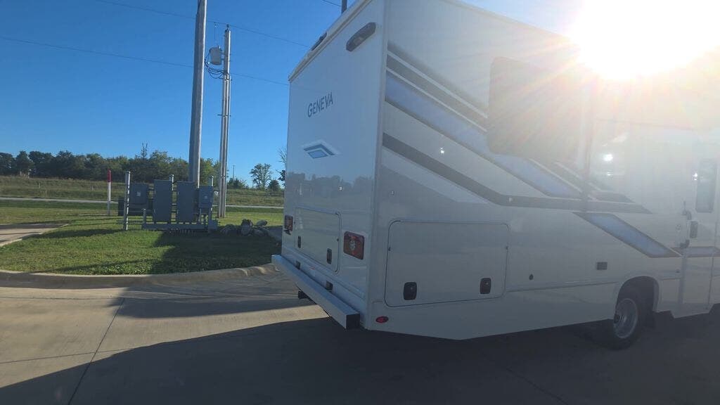 2027 Geneva 28VZ Chevy by Thor Motor Coach from Blue Compass RV Springfield in Strafford, Missouri
