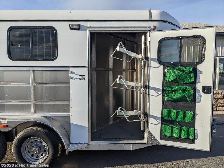 2025 Maverick Trailers Maverick Lite Deluxe 2 Horse Trailer