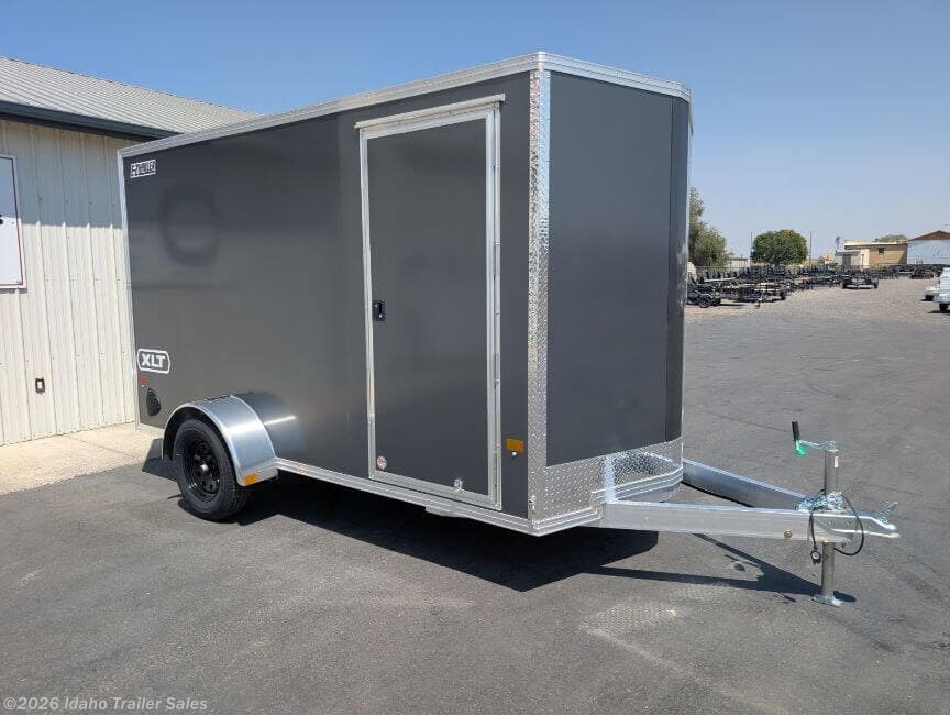 2027 E-Z Hauler