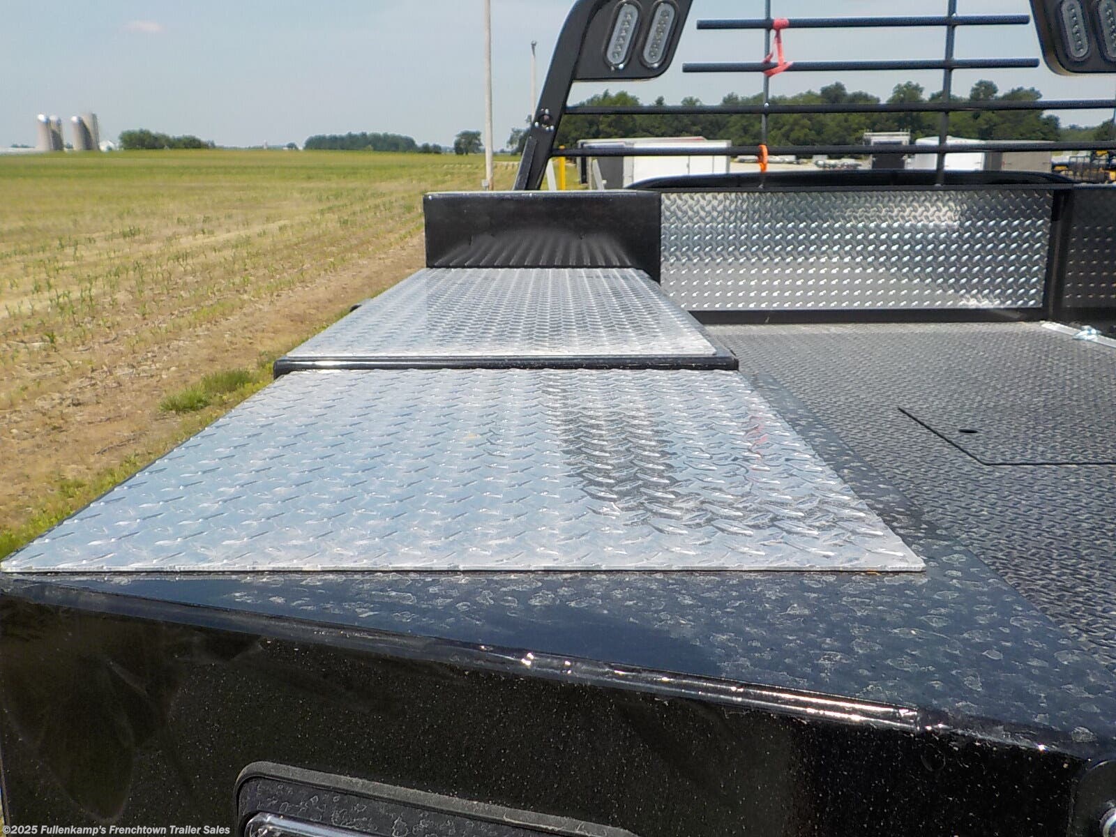 2025 TM DELUXE 9&apos;4&quot; / 94&quot; / 60&quot;/ 34&quot; by CM Truck Beds from Fullenkamp's Frenchtown Trailer Sales in Versailles, Ohio