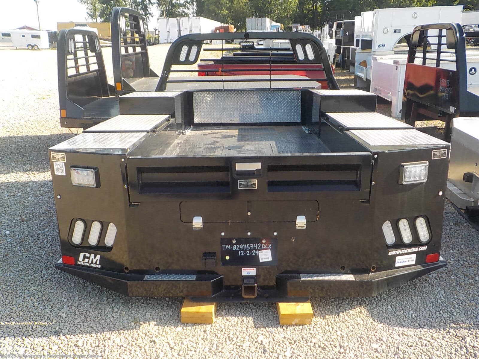 2024 CM Truck Beds  TM DELUXE