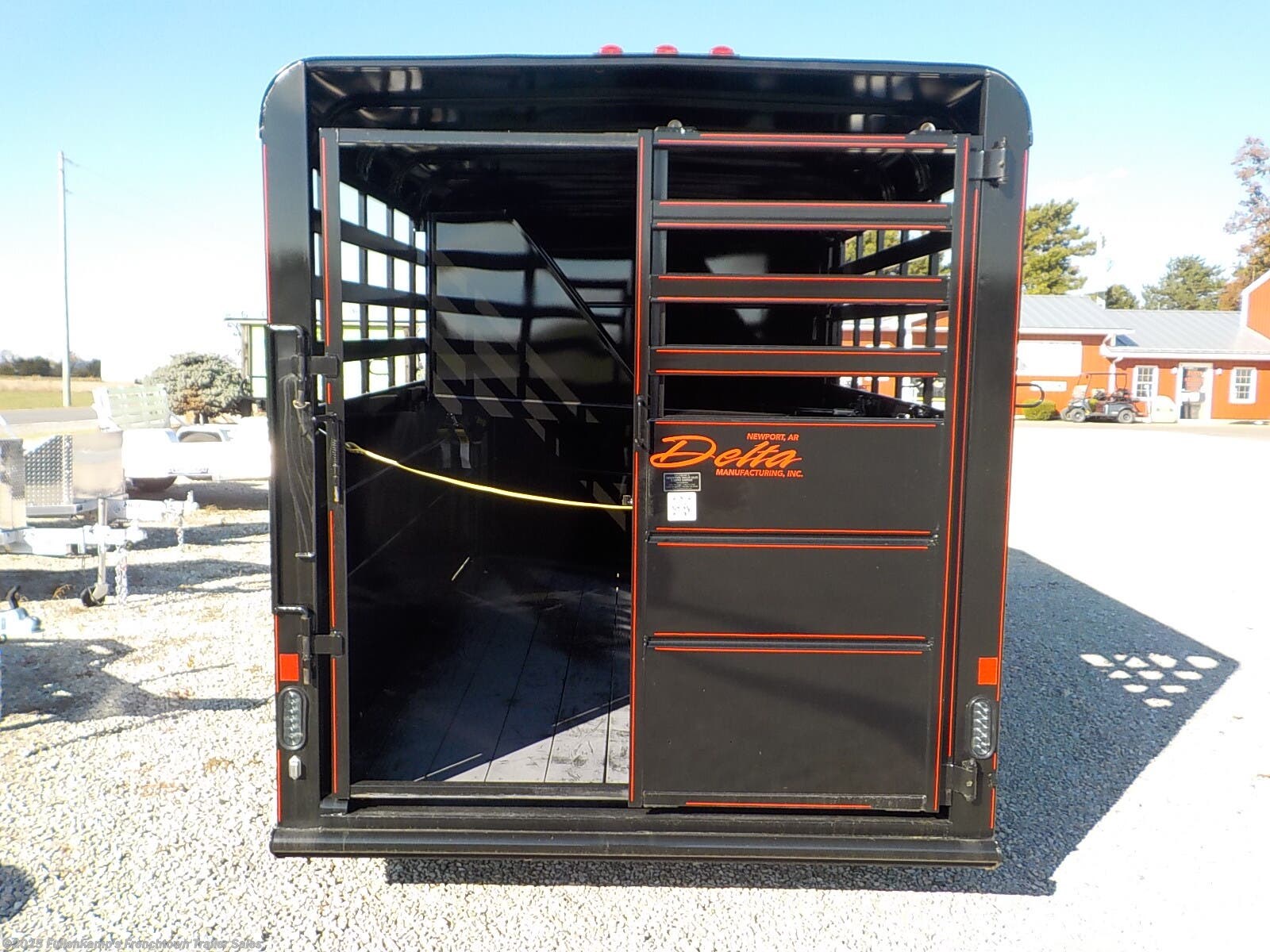 New 2026 Delta 500 COMBO 3-HORSE SLANT STOCK COMBO available in Versailles, Ohio