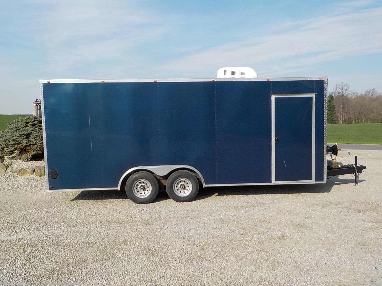 2022 Luxe 8.5X20 TA3