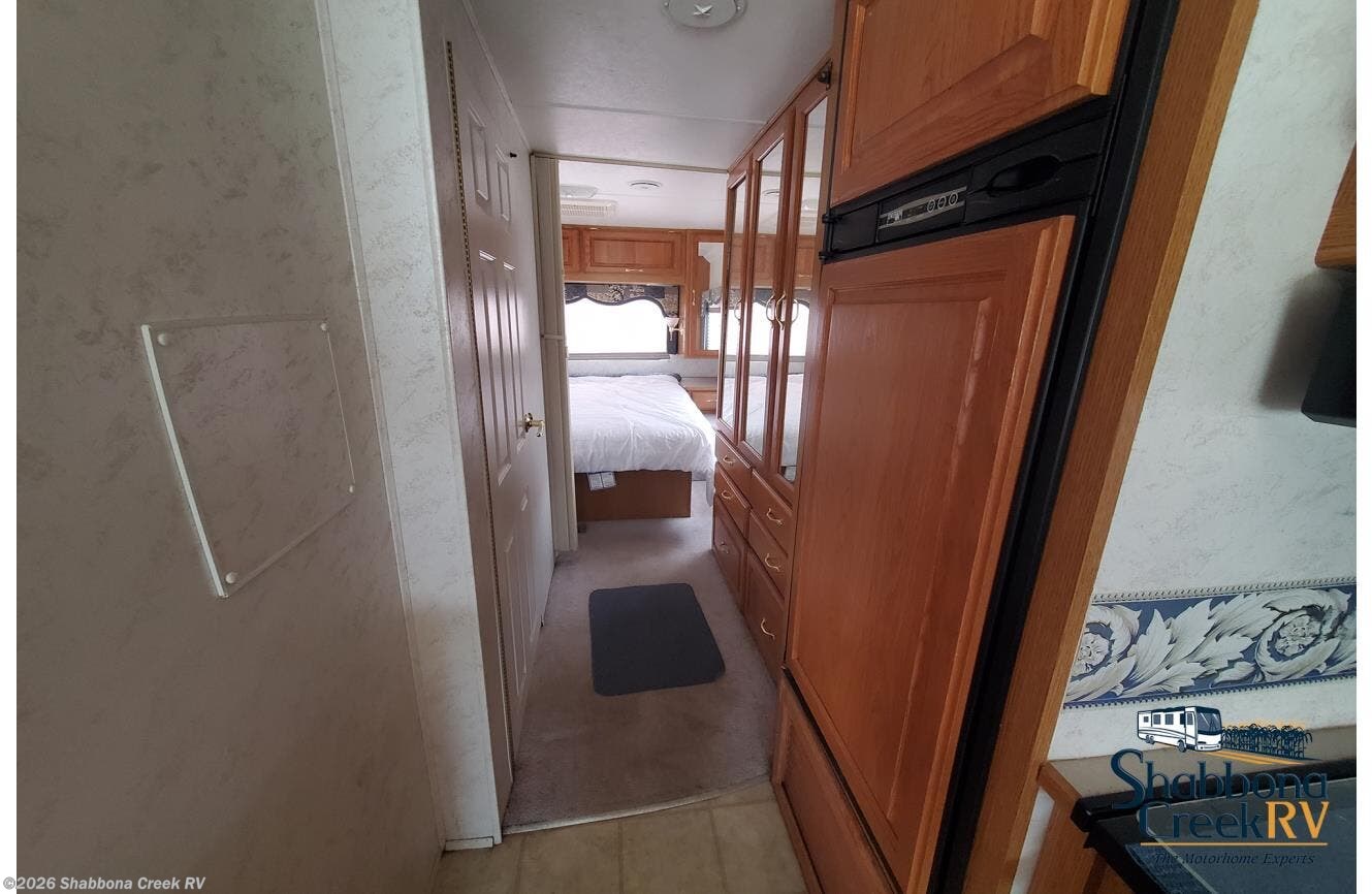 2002 Thor Windsport 32Q * - Used Class A For Sale by Shabbona Creek RV in Atkinson, Illinois