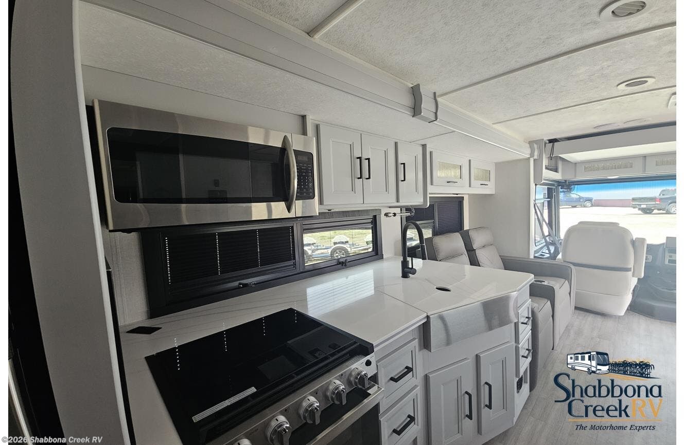 2024 Coachmen Mirada 29FW * - Used Class A For Sale by Shabbona Creek RV in Atkinson, Illinois