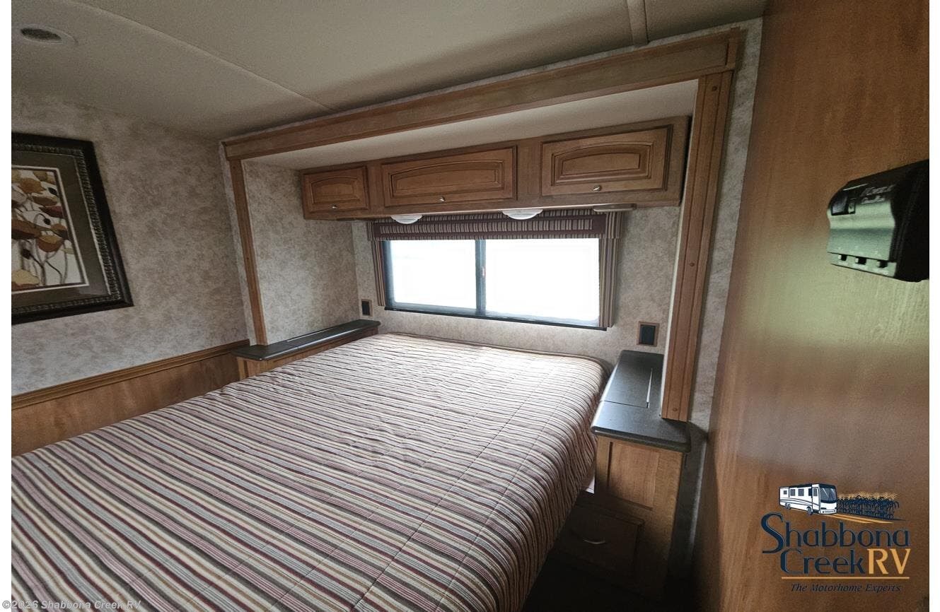2011 Vista 36D * by Winnebago from Shabbona Creek RV in Atkinson, Illinois