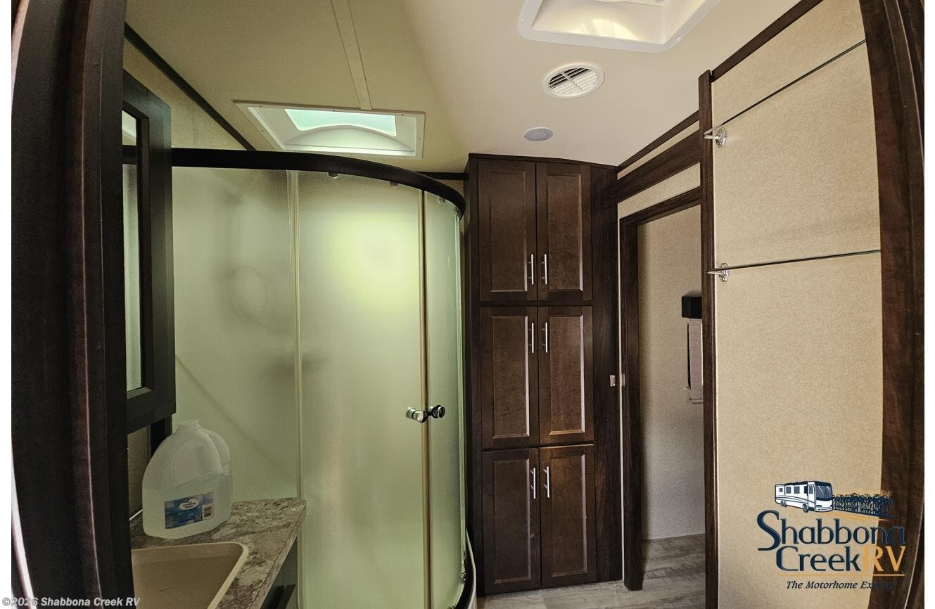 2018 XLR Hyperlite  26HFS * by Forest River from Shabbona Creek RV in Atkinson, Illinois