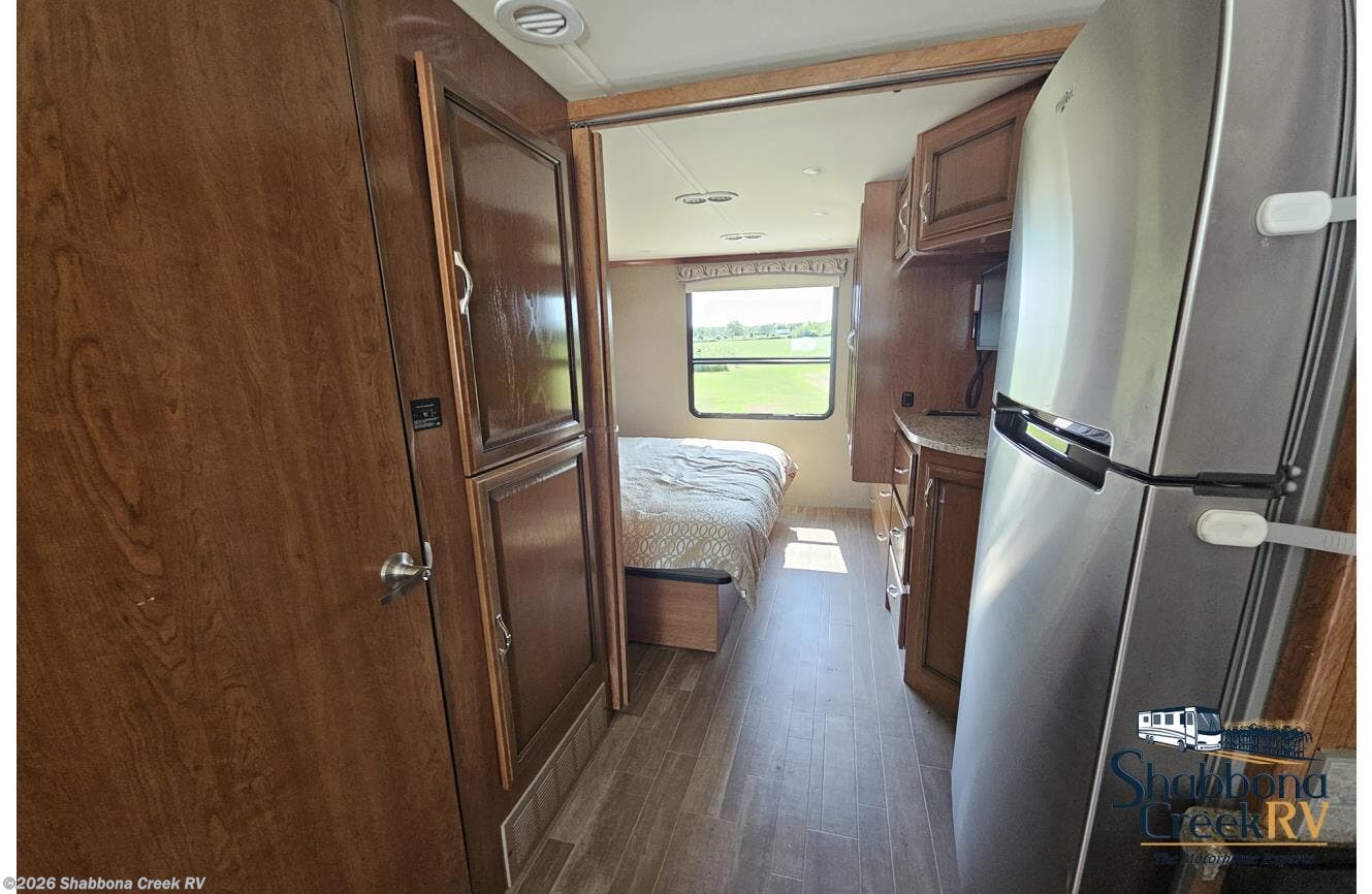 2018 Fleetwood Flair LXE 30U * - Used Class A For Sale by Shabbona Creek RV in Atkinson, Illinois