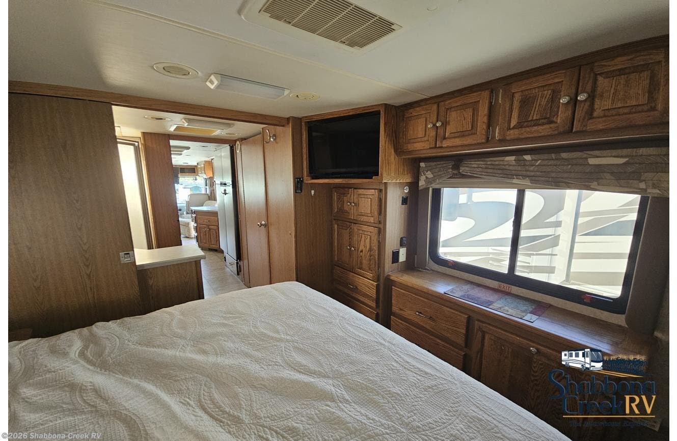 2005 Tiffin Allegro Bay 37BD * - Used Class A For Sale by Shabbona Creek RV in Atkinson, Illinois