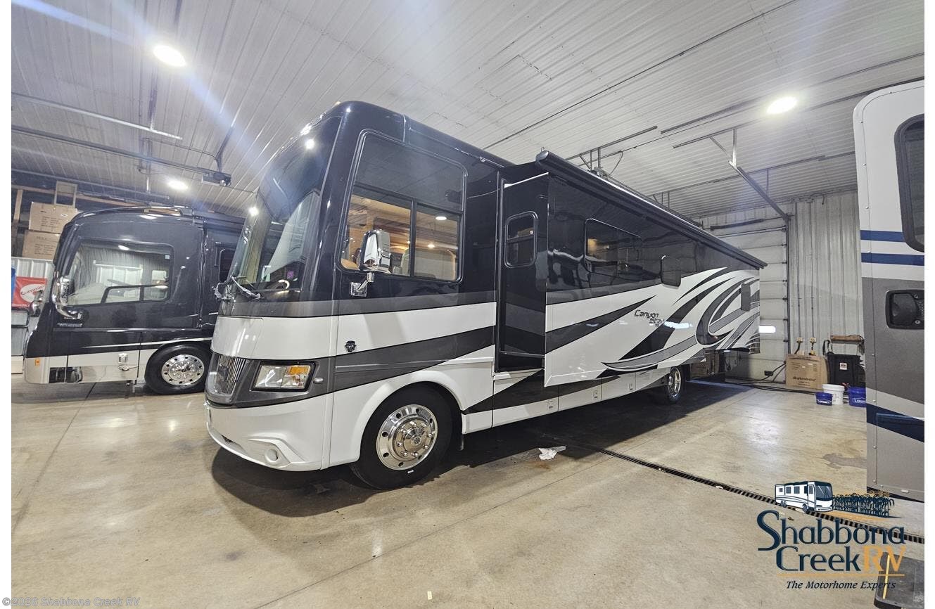 2017 Newmar Canyon Star 3513 * - Used Class A For Sale by Shabbona Creek RV in Atkinson, Illinois