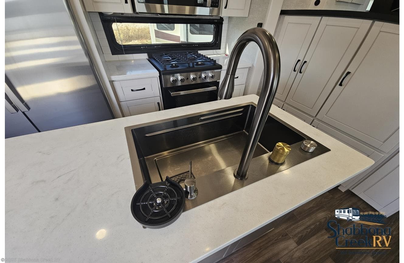 2025 Jayco North Point 382 FLRB * - Used Fifth Wheel For Sale by Shabbona Creek RV in Atkinson, Illinois