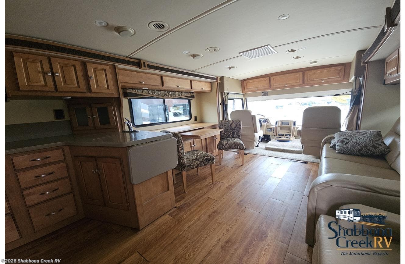 2014 Sightseer 33C * by Winnebago from Shabbona Creek RV in Atkinson, Illinois