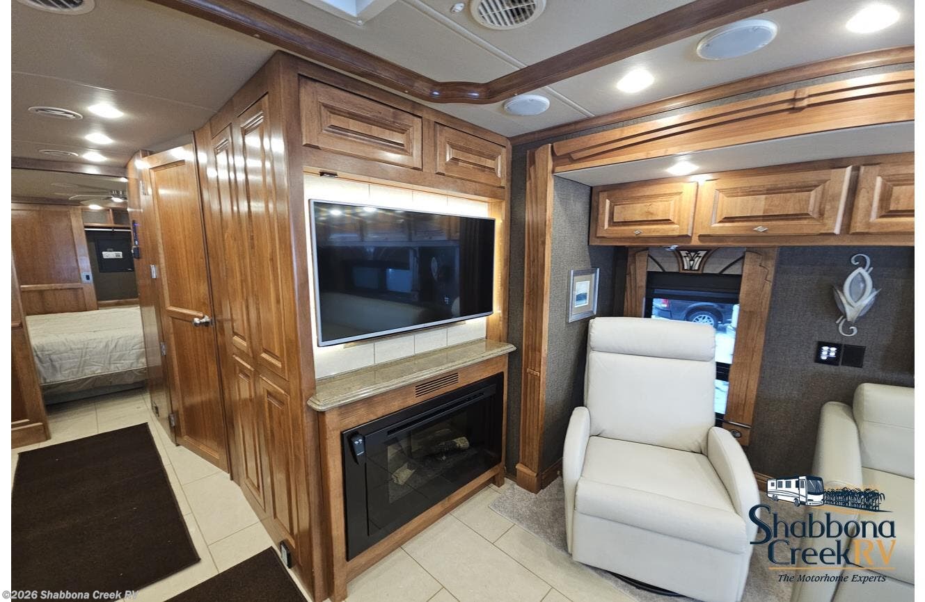 2016 Phaeton 40AH * by Tiffin from Shabbona Creek RV in Atkinson, Illinois