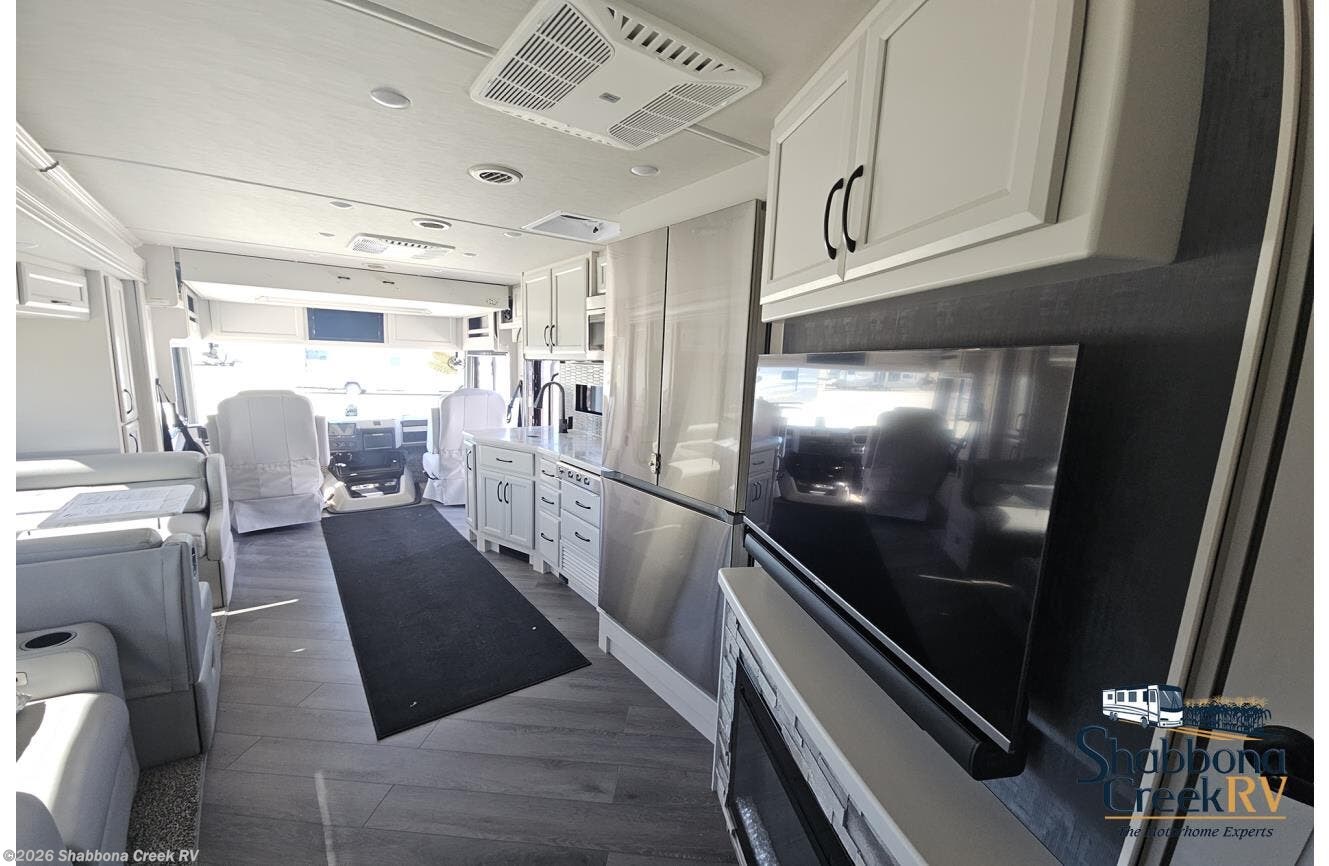 2024 Fleetwood Bounder 35K * - Used Class A For Sale by Shabbona Creek RV in Atkinson, Illinois