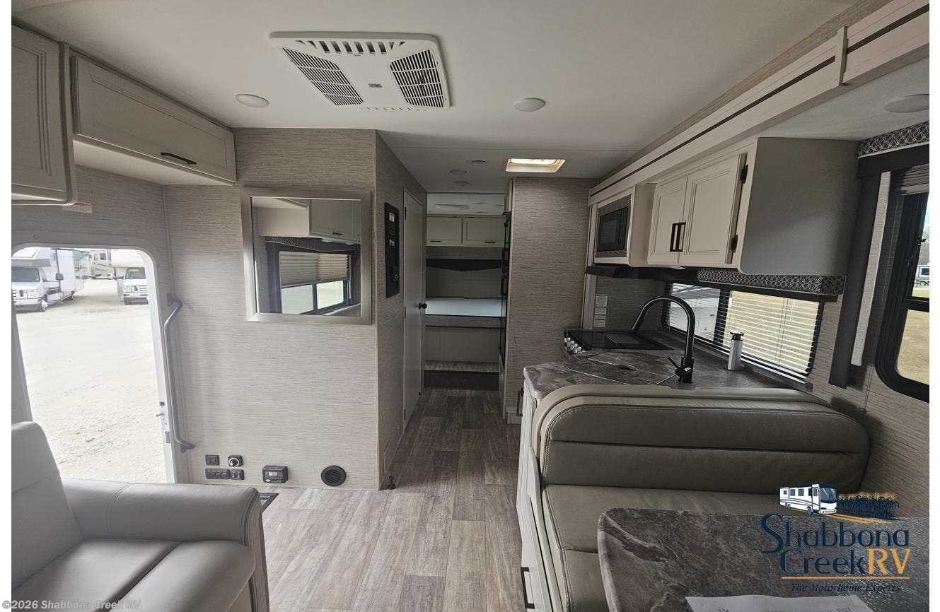 2023 Thor Chateau 28Z * - Used Class C For Sale by Shabbona Creek RV in Atkinson, Illinois