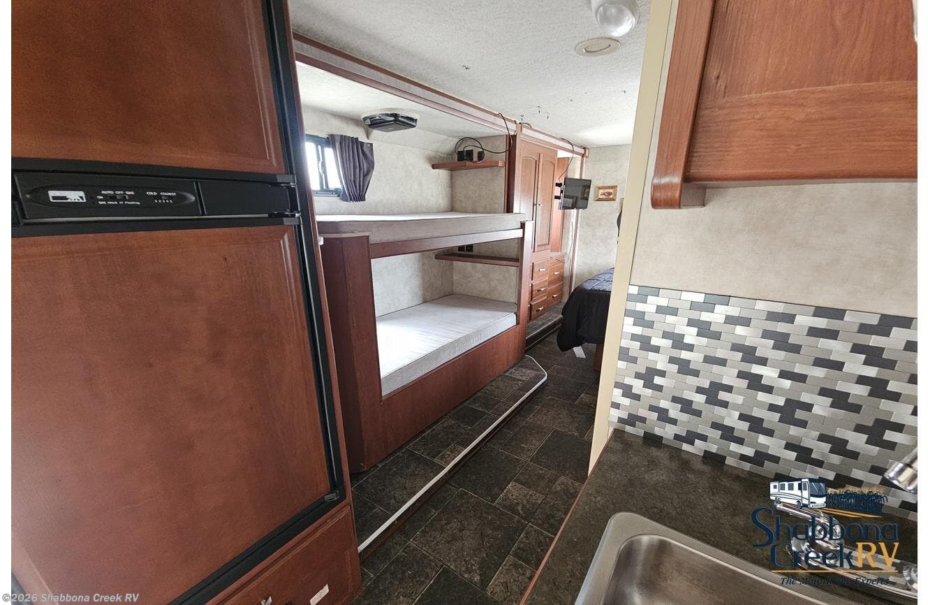 2014 Winnebago Access 31J - Used Class C For Sale by Shabbona Creek RV in Atkinson, Illinois