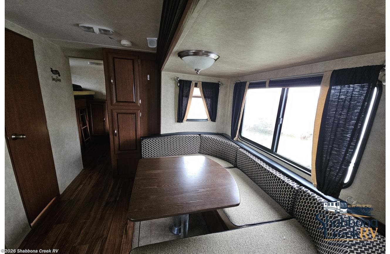 2016 Forest River Salem 30KQ BSS - Used Travel Trailer For Sale by Shabbona Creek RV in Atkinson, Illinois
