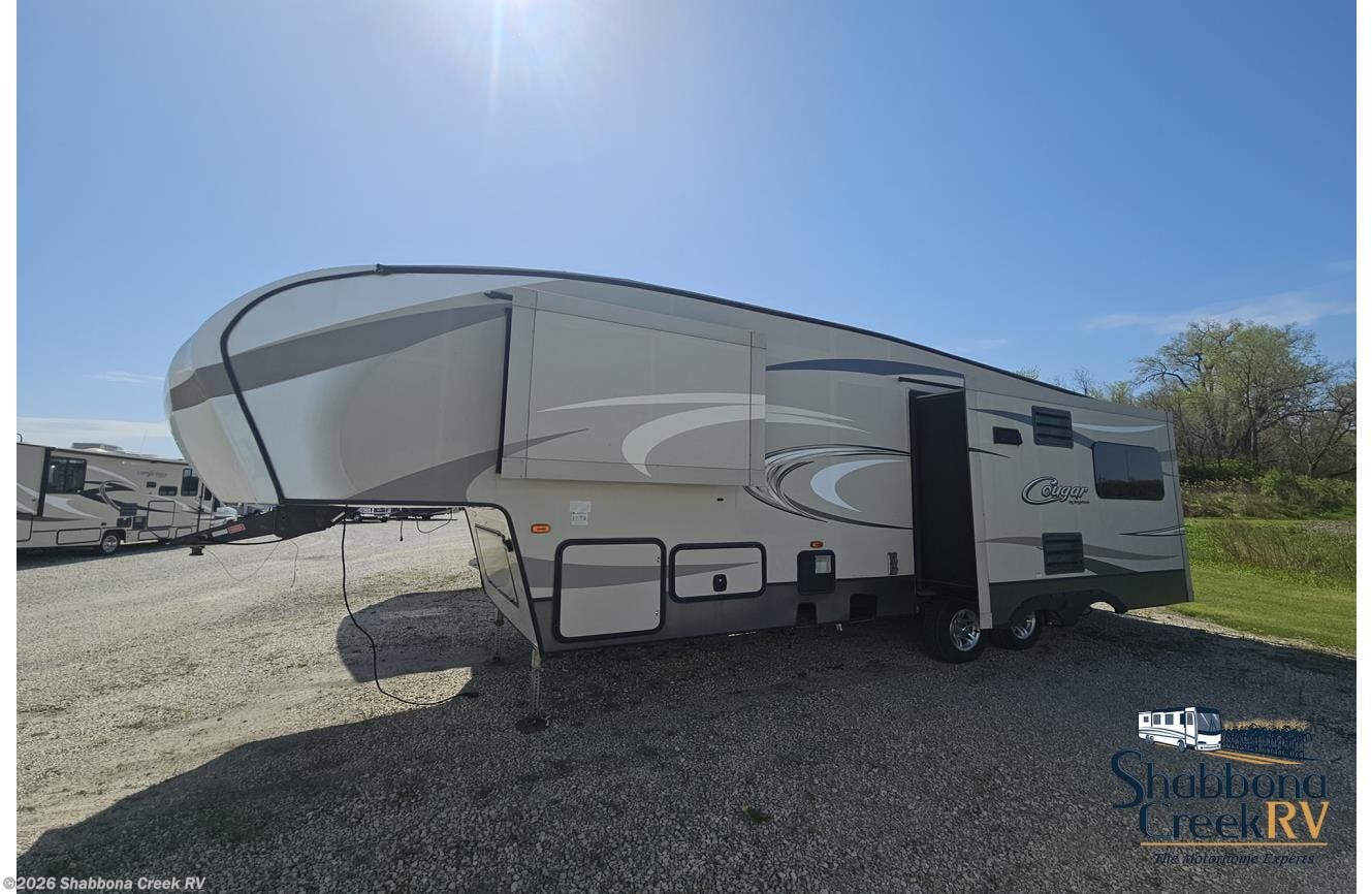 2017 Keystone Cougar XLite 28SGS - Used Fifth Wheel For Sale by Shabbona Creek RV in Atkinson, Illinois