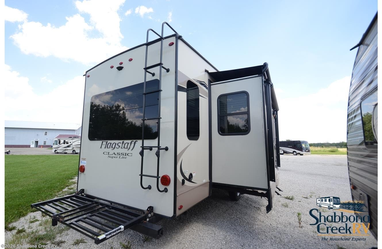 Used 2018 Miscellaneous Forest River * Flagstaff 8529 IKDS available in Atkinson, Illinois
