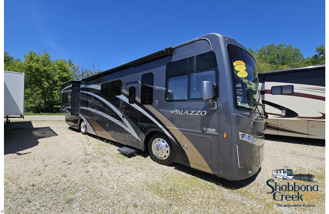 2019 Thor Palazzo 33.2 - Used Class A For Sale by Shabbona Creek RV in Atkinson, Illinois