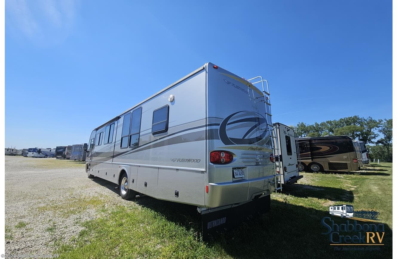 2006 Pace Arrow 37C by Fleetwood from Shabbona Creek RV in Atkinson, Illinois