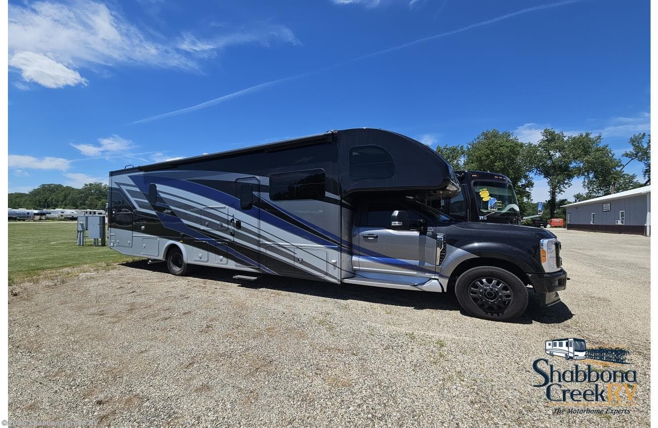 2024 Thor Omni RS36 * - Used Class C For Sale by Shabbona Creek RV in Atkinson, Illinois