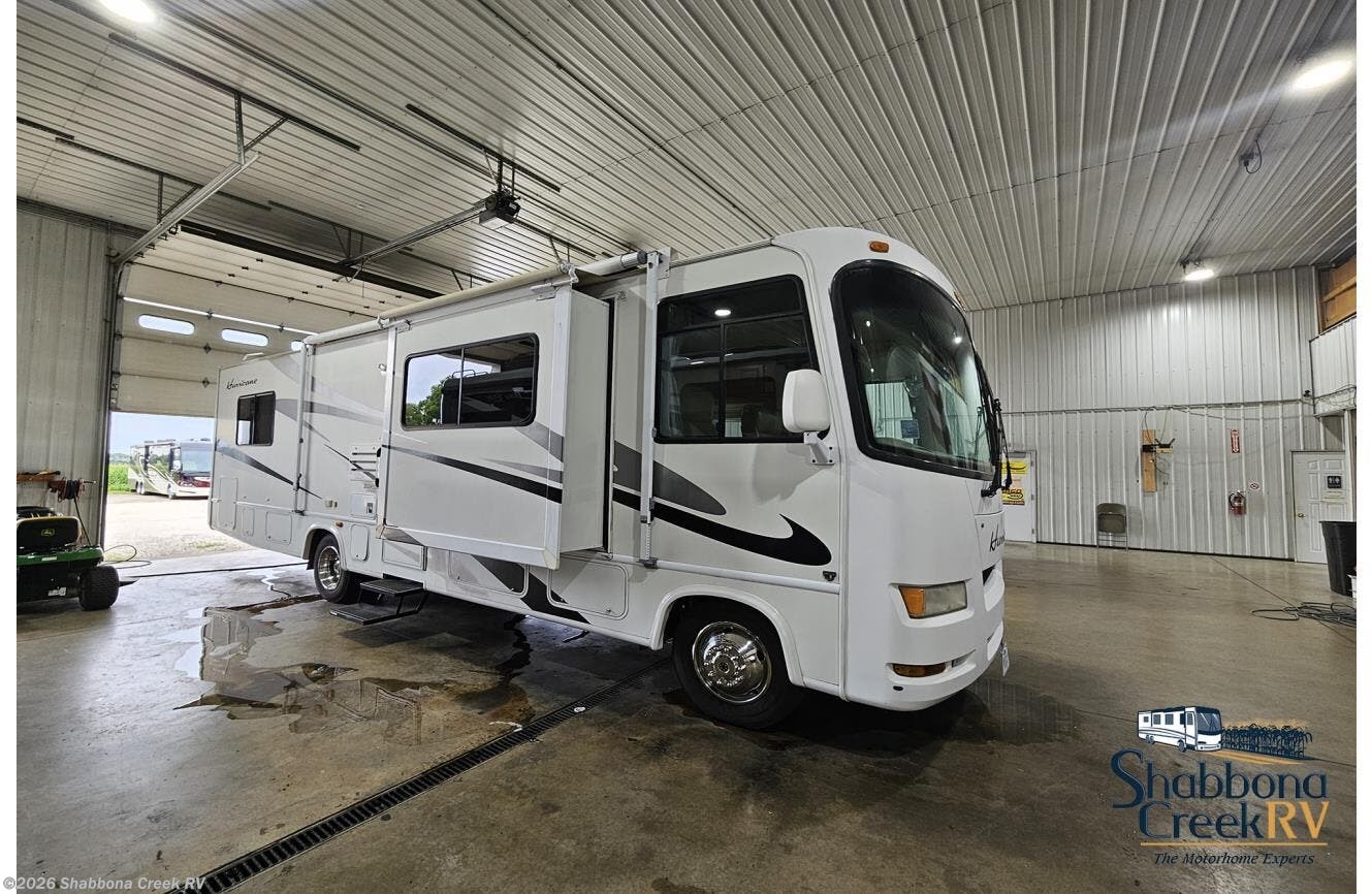 2007 Thor Four Winds Hurricane 31D - Used Class A For Sale by Shabbona Creek RV in Atkinson, Illinois