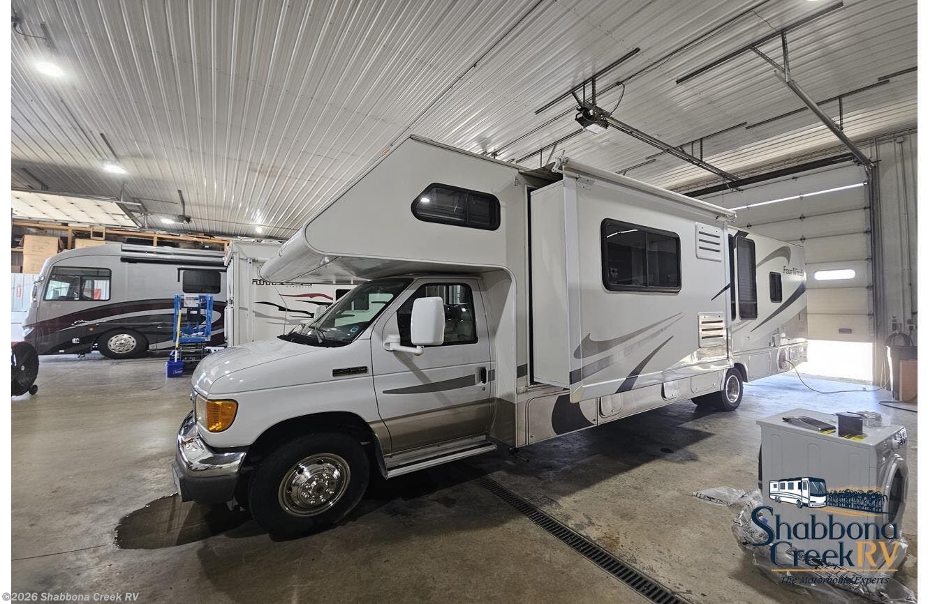 2006 Thor Fourwinds 31F - Used Class C For Sale by Shabbona Creek RV in Atkinson, Illinois