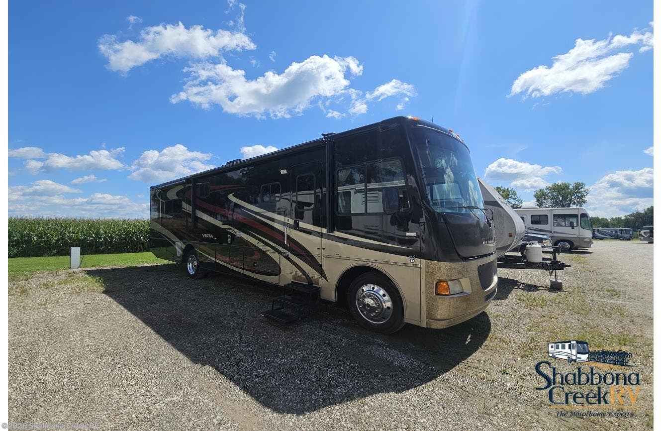2014 Vista 35F by Winnebago from Shabbona Creek RV in Atkinson, Illinois
