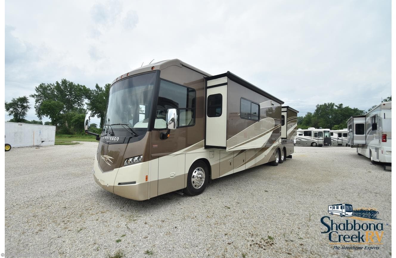 2013 Journey 42E by Winnebago from Shabbona Creek RV in Atkinson, Illinois