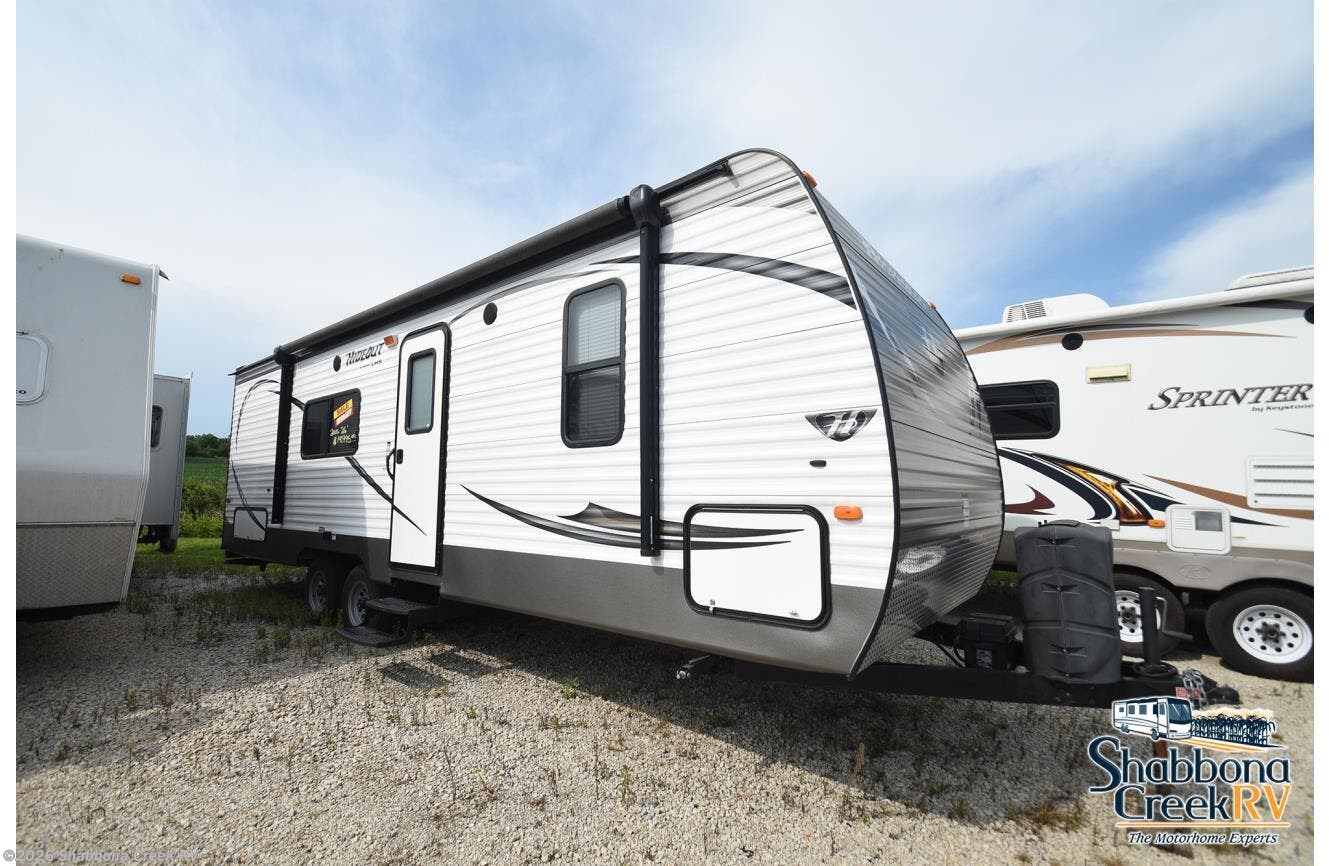 2016 Keystone Hideout 260LHS * - Used Travel Trailer For Sale by Shabbona Creek RV in Atkinson, Illinois