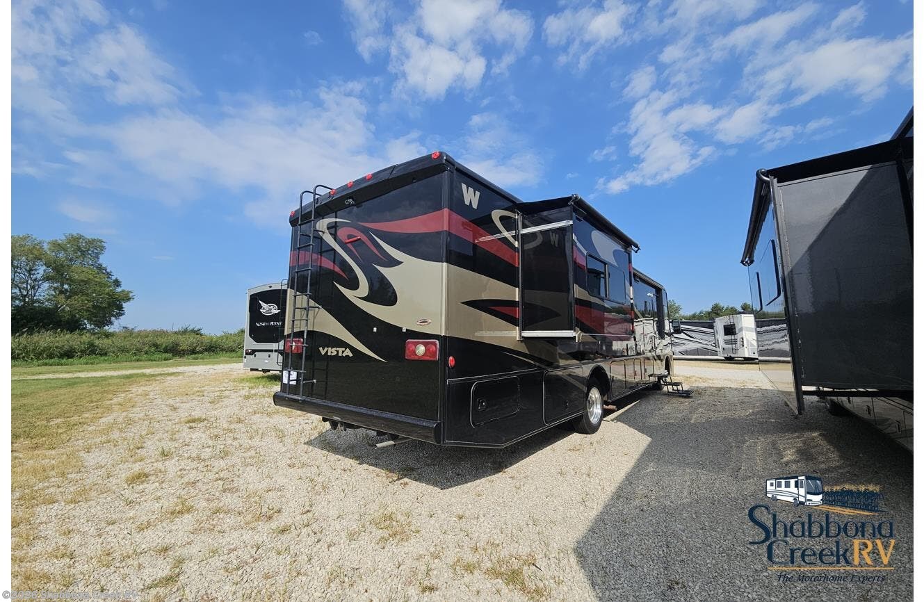 2014 Winnebago Vista 35F * - Used Class A For Sale by Shabbona Creek RV in Atkinson, Illinois