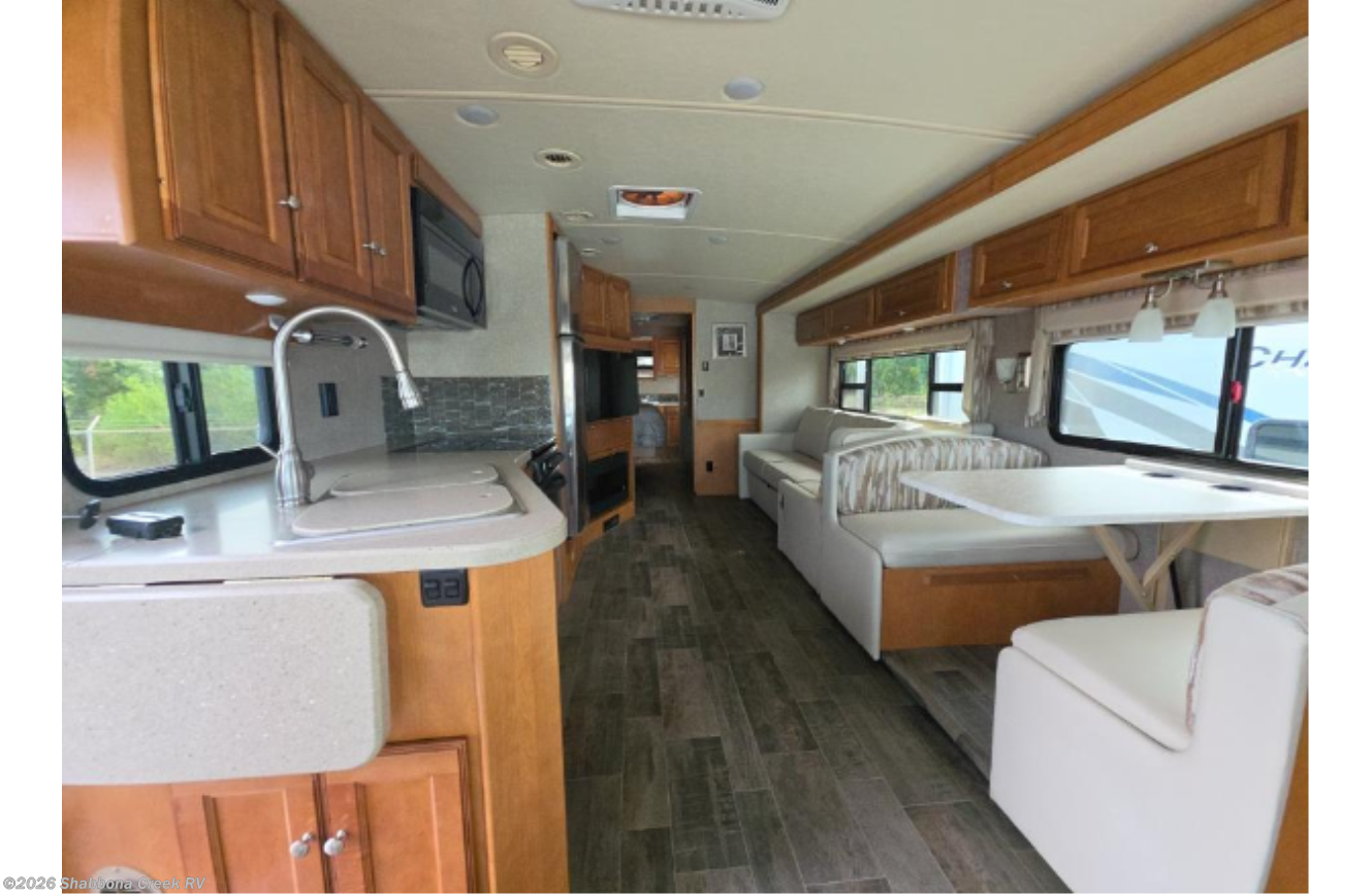 2019 Winnebago Vista LX 35F * - Used Class A For Sale by Shabbona Creek RV in Atkinson, Illinois