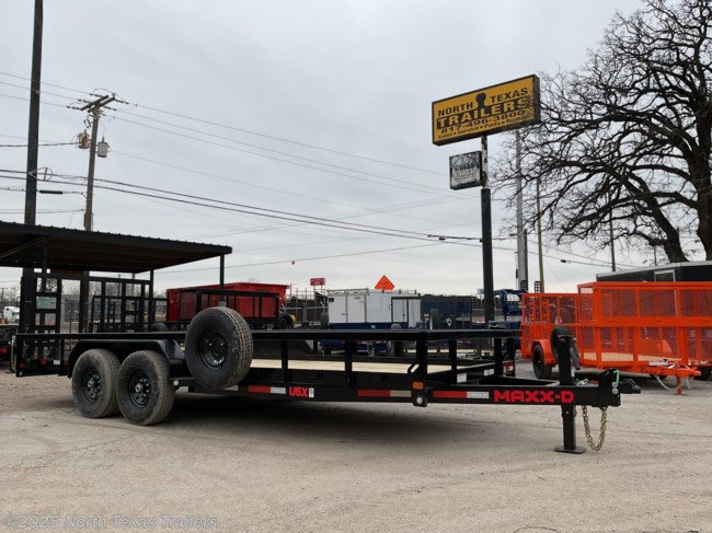 2025 MAXX-D U5X8320